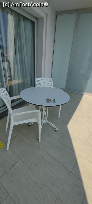 [P10] balconul camerei » foto by michaela_1961
 - 
<span class="allrVoted glyphicon glyphicon-heart hidden" id="av1323593"></span>
<a class="m-l-10 hidden" id="sv1323593" onclick="voting_Foto_DelVot(,1323593,18395)" role="button">șterge vot <span class="glyphicon glyphicon-remove"></span></a>
<a id="v91323593" class=" c-red"  onclick="voting_Foto_SetVot(1323593)" role="button"><span class="glyphicon glyphicon-heart-empty"></span> <b>LIKE</b> = Votează poza</a> <img class="hidden"  id="f1323593W9" src="/imagini/loader.gif" border="0" /><span class="AjErrMes hidden" id="e1323593ErM"></span>