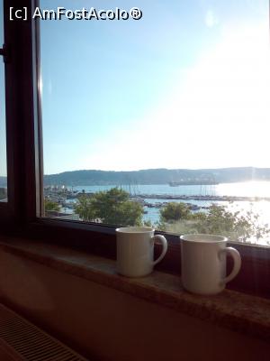 [P24] Stramtoarea Dardanele vazuta din Hotelul Truva, Canakkale.  » foto by adriana76
 - 
<span class="allrVoted glyphicon glyphicon-heart hidden" id="av865829"></span>
<a class="m-l-10 hidden" id="sv865829" onclick="voting_Foto_DelVot(,865829,18395)" role="button">șterge vot <span class="glyphicon glyphicon-remove"></span></a>
<a id="v9865829" class=" c-red"  onclick="voting_Foto_SetVot(865829)" role="button"><span class="glyphicon glyphicon-heart-empty"></span> <b>LIKE</b> = Votează poza</a> <img class="hidden"  id="f865829W9" src="/imagini/loader.gif" border="0" /><span class="AjErrMes hidden" id="e865829ErM"></span>