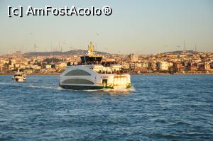 [P29] Feribot intre Kadikoy si Eminionu!  » foto by danup
 - 
<span class="allrVoted glyphicon glyphicon-heart hidden" id="av719732"></span>
<a class="m-l-10 hidden" id="sv719732" onclick="voting_Foto_DelVot(,719732,18396)" role="button">șterge vot <span class="glyphicon glyphicon-remove"></span></a>
<a id="v9719732" class=" c-red"  onclick="voting_Foto_SetVot(719732)" role="button"><span class="glyphicon glyphicon-heart-empty"></span> <b>LIKE</b> = Votează poza</a> <img class="hidden"  id="f719732W9" src="/imagini/loader.gif" border="0" /><span class="AjErrMes hidden" id="e719732ErM"></span>