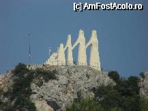 [P02] Monumentul de la Zalongo, gigantic, greu de înţeles, greu de suportat... dăinuie o tăcere grea în vântul ce se descarcă acolo. » foto by Daniel trezitu
 - 
<span class="allrVoted glyphicon glyphicon-heart hidden" id="av54698"></span>
<a class="m-l-10 hidden" id="sv54698" onclick="voting_Foto_DelVot(,54698,18403)" role="button">șterge vot <span class="glyphicon glyphicon-remove"></span></a>
<a id="v954698" class=" c-red"  onclick="voting_Foto_SetVot(54698)" role="button"><span class="glyphicon glyphicon-heart-empty"></span> <b>LIKE</b> = Votează poza</a> <img class="hidden"  id="f54698W9" src="/imagini/loader.gif" border="0" /><span class="AjErrMes hidden" id="e54698ErM"></span>