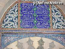 [P12] Museul Sf. Sofia Istanbul - alte picturi deosebite si caligrafii la intrarea in mausoleu » foto by biancuta
 - 
<span class="allrVoted glyphicon glyphicon-heart hidden" id="av133594"></span>
<a class="m-l-10 hidden" id="sv133594" onclick="voting_Foto_DelVot(,133594,18404)" role="button">șterge vot <span class="glyphicon glyphicon-remove"></span></a>
<a id="v9133594" class=" c-red"  onclick="voting_Foto_SetVot(133594)" role="button"><span class="glyphicon glyphicon-heart-empty"></span> <b>LIKE</b> = Votează poza</a> <img class="hidden"  id="f133594W9" src="/imagini/loader.gif" border="0" /><span class="AjErrMes hidden" id="e133594ErM"></span>