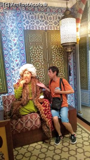 [P40] In audienta la maretul sultan Mehmet II Cuceritorul. » foto by ovidiuyepi
 - 
<span class="allrVoted glyphicon glyphicon-heart hidden" id="av1269703"></span>
<a class="m-l-10 hidden" id="sv1269703" onclick="voting_Foto_DelVot(,1269703,18404)" role="button">șterge vot <span class="glyphicon glyphicon-remove"></span></a>
<a id="v91269703" class=" c-red"  onclick="voting_Foto_SetVot(1269703)" role="button"><span class="glyphicon glyphicon-heart-empty"></span> <b>LIKE</b> = Votează poza</a> <img class="hidden"  id="f1269703W9" src="/imagini/loader.gif" border="0" /><span class="AjErrMes hidden" id="e1269703ErM"></span>