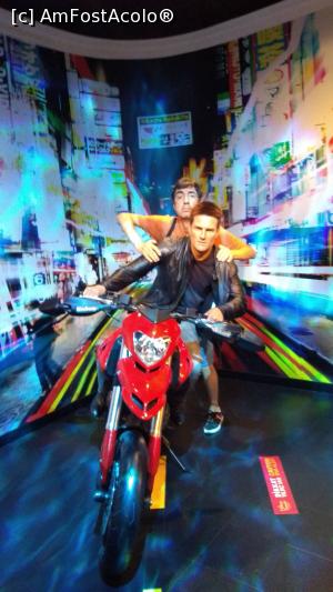 [P46] Pe motocicleta alaturi de Tom Cruise. Cine stie ! Poate voi fi distribuit intr-o serie viitoare din ,,Misiune imposibila”. » foto by ovidiuyepi
 - 
<span class="allrVoted glyphicon glyphicon-heart hidden" id="av1269709"></span>
<a class="m-l-10 hidden" id="sv1269709" onclick="voting_Foto_DelVot(,1269709,18404)" role="button">șterge vot <span class="glyphicon glyphicon-remove"></span></a>
<a id="v91269709" class=" c-red"  onclick="voting_Foto_SetVot(1269709)" role="button"><span class="glyphicon glyphicon-heart-empty"></span> <b>LIKE</b> = Votează poza</a> <img class="hidden"  id="f1269709W9" src="/imagini/loader.gif" border="0" /><span class="AjErrMes hidden" id="e1269709ErM"></span>