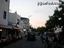 [P05] Turgutreis - straduta care duce de la bus-terminal in centru. » foto by presario
 - 
<span class="allrVoted glyphicon glyphicon-heart hidden" id="av139755"></span>
<a class="m-l-10 hidden" id="sv139755" onclick="voting_Foto_DelVot(,139755,18406)" role="button">șterge vot <span class="glyphicon glyphicon-remove"></span></a>
<a id="v9139755" class=" c-red"  onclick="voting_Foto_SetVot(139755)" role="button"><span class="glyphicon glyphicon-heart-empty"></span> <b>LIKE</b> = Votează poza</a> <img class="hidden"  id="f139755W9" src="/imagini/loader.gif" border="0" /><span class="AjErrMes hidden" id="e139755ErM"></span>