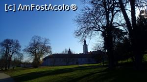 [P02] Mânăstirea Krušedol, cam așa cum apare și pe moneda de 5 de dinari » foto by Dragoș_MD
 - 
<span class="allrVoted glyphicon glyphicon-heart hidden" id="av1136035"></span>
<a class="m-l-10 hidden" id="sv1136035" onclick="voting_Foto_DelVot(,1136035,18407)" role="button">șterge vot <span class="glyphicon glyphicon-remove"></span></a>
<a id="v91136035" class=" c-red"  onclick="voting_Foto_SetVot(1136035)" role="button"><span class="glyphicon glyphicon-heart-empty"></span> <b>LIKE</b> = Votează poza</a> <img class="hidden"  id="f1136035W9" src="/imagini/loader.gif" border="0" /><span class="AjErrMes hidden" id="e1136035ErM"></span>