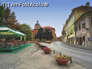 [P51] Sremski Karlovci - Piața centrală Branka Radičevića, vedere spre Scoala de Gramatică Veche » foto by mariana.olaru
 - 
<span class="allrVoted glyphicon glyphicon-heart hidden" id="av848125"></span>
<a class="m-l-10 hidden" id="sv848125" onclick="voting_Foto_DelVot(,848125,18407)" role="button">șterge vot <span class="glyphicon glyphicon-remove"></span></a>
<a id="v9848125" class=" c-red"  onclick="voting_Foto_SetVot(848125)" role="button"><span class="glyphicon glyphicon-heart-empty"></span> <b>LIKE</b> = Votează poza</a> <img class="hidden"  id="f848125W9" src="/imagini/loader.gif" border="0" /><span class="AjErrMes hidden" id="e848125ErM"></span>