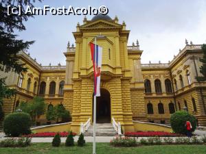 [P65] Sremski Karlovci - Palatul Patriarhului (vedere din curtea interioară » foto by mariana.olaru
 - 
<span class="allrVoted glyphicon glyphicon-heart hidden" id="av848139"></span>
<a class="m-l-10 hidden" id="sv848139" onclick="voting_Foto_DelVot(,848139,18407)" role="button">șterge vot <span class="glyphicon glyphicon-remove"></span></a>
<a id="v9848139" class=" c-red"  onclick="voting_Foto_SetVot(848139)" role="button"><span class="glyphicon glyphicon-heart-empty"></span> <b>LIKE</b> = Votează poza</a> <img class="hidden"  id="f848139W9" src="/imagini/loader.gif" border="0" /><span class="AjErrMes hidden" id="e848139ErM"></span>