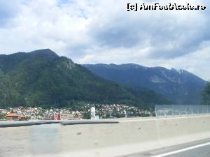 [P20] Vedere din autostrada a unei localitati.  » foto by liviu49
 - 
<span class="allrVoted glyphicon glyphicon-heart hidden" id="av639615"></span>
<a class="m-l-10 hidden" id="sv639615" onclick="voting_Foto_DelVot(,639615,18412)" role="button">șterge vot <span class="glyphicon glyphicon-remove"></span></a>
<a id="v9639615" class=" c-red"  onclick="voting_Foto_SetVot(639615)" role="button"><span class="glyphicon glyphicon-heart-empty"></span> <b>LIKE</b> = Votează poza</a> <img class="hidden"  id="f639615W9" src="/imagini/loader.gif" border="0" /><span class="AjErrMes hidden" id="e639615ErM"></span>