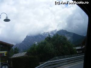 [P08] La intrarea in Weissbach.  » foto by liviu49
 - 
<span class="allrVoted glyphicon glyphicon-heart hidden" id="av639603"></span>
<a class="m-l-10 hidden" id="sv639603" onclick="voting_Foto_DelVot(,639603,18412)" role="button">șterge vot <span class="glyphicon glyphicon-remove"></span></a>
<a id="v9639603" class=" c-red"  onclick="voting_Foto_SetVot(639603)" role="button"><span class="glyphicon glyphicon-heart-empty"></span> <b>LIKE</b> = Votează poza</a> <img class="hidden"  id="f639603W9" src="/imagini/loader.gif" border="0" /><span class="AjErrMes hidden" id="e639603ErM"></span>