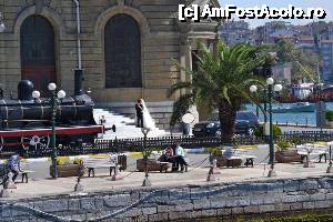 [P32] Gara Haydarpasa si doi insuratei.  » foto by TraianS
 - 
<span class="allrVoted glyphicon glyphicon-heart hidden" id="av480940"></span>
<a class="m-l-10 hidden" id="sv480940" onclick="voting_Foto_DelVot(,480940,18417)" role="button">șterge vot <span class="glyphicon glyphicon-remove"></span></a>
<a id="v9480940" class=" c-red"  onclick="voting_Foto_SetVot(480940)" role="button"><span class="glyphicon glyphicon-heart-empty"></span> <b>LIKE</b> = Votează poza</a> <img class="hidden"  id="f480940W9" src="/imagini/loader.gif" border="0" /><span class="AjErrMes hidden" id="e480940ErM"></span>