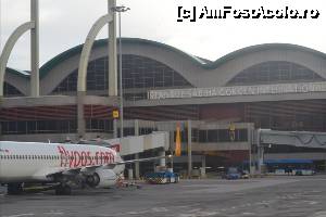 [P07] Aeroportul Sabiha, din spate... si un avion Pegasus.  » foto by TraianS
 - 
<span class="allrVoted glyphicon glyphicon-heart hidden" id="av480914"></span>
<a class="m-l-10 hidden" id="sv480914" onclick="voting_Foto_DelVot(,480914,18417)" role="button">șterge vot <span class="glyphicon glyphicon-remove"></span></a>
<a id="v9480914" class=" c-red"  onclick="voting_Foto_SetVot(480914)" role="button"><span class="glyphicon glyphicon-heart-empty"></span> <b>LIKE</b> = Votează poza</a> <img class="hidden"  id="f480914W9" src="/imagini/loader.gif" border="0" /><span class="AjErrMes hidden" id="e480914ErM"></span>