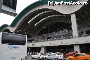 [P08] Veti gasi autobuzele Havatas, chiar in fata aeroportului. Biletele se vand in autobuz, inainte de plecare. Se pleaca din jumatate in jumatate de ora.  » foto by TraianS
 - 
<span class="allrVoted glyphicon glyphicon-heart hidden" id="av480915"></span>
<a class="m-l-10 hidden" id="sv480915" onclick="voting_Foto_DelVot(,480915,18417)" role="button">șterge vot <span class="glyphicon glyphicon-remove"></span></a>
<a id="v9480915" class=" c-red"  onclick="voting_Foto_SetVot(480915)" role="button"><span class="glyphicon glyphicon-heart-empty"></span> <b>LIKE</b> = Votează poza</a> <img class="hidden"  id="f480915W9" src="/imagini/loader.gif" border="0" /><span class="AjErrMes hidden" id="e480915ErM"></span>