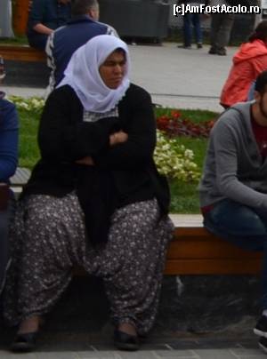 [P62] Trousers. Eminonu.  » foto by TraianS
 - 
<span class="allrVoted glyphicon glyphicon-heart hidden" id="av514898"></span>
<a class="m-l-10 hidden" id="sv514898" onclick="voting_Foto_DelVot(,514898,18417)" role="button">șterge vot <span class="glyphicon glyphicon-remove"></span></a>
<a id="v9514898" class=" c-red"  onclick="voting_Foto_SetVot(514898)" role="button"><span class="glyphicon glyphicon-heart-empty"></span> <b>LIKE</b> = Votează poza</a> <img class="hidden"  id="f514898W9" src="/imagini/loader.gif" border="0" /><span class="AjErrMes hidden" id="e514898ErM"></span>