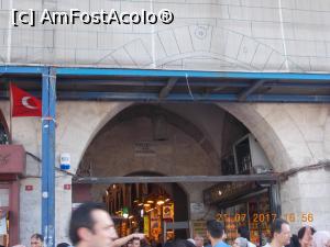 [P31] O intrare la Bazarul Mirodeniilor.  » foto by elviramvio
 - 
<span class="allrVoted glyphicon glyphicon-heart hidden" id="av912126"></span>
<a class="m-l-10 hidden" id="sv912126" onclick="voting_Foto_DelVot(,912126,18417)" role="button">șterge vot <span class="glyphicon glyphicon-remove"></span></a>
<a id="v9912126" class=" c-red"  onclick="voting_Foto_SetVot(912126)" role="button"><span class="glyphicon glyphicon-heart-empty"></span> <b>LIKE</b> = Votează poza</a> <img class="hidden"  id="f912126W9" src="/imagini/loader.gif" border="0" /><span class="AjErrMes hidden" id="e912126ErM"></span>