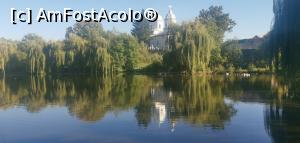 [P48] Lacul Învârtita, Nucșoara. » foto by Aurici
 - 
<span class="allrVoted glyphicon glyphicon-heart hidden" id="av1287369"></span>
<a class="m-l-10 hidden" id="sv1287369" onclick="voting_Foto_DelVot(,1287369,18441)" role="button">șterge vot <span class="glyphicon glyphicon-remove"></span></a>
<a id="v91287369" class=" c-red"  onclick="voting_Foto_SetVot(1287369)" role="button"><span class="glyphicon glyphicon-heart-empty"></span> <b>LIKE</b> = Votează poza</a> <img class="hidden"  id="f1287369W9" src="/imagini/loader.gif" border="0" /><span class="AjErrMes hidden" id="e1287369ErM"></span>