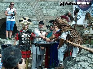 [P18] Stingerea flacarii primului Festival Tomis Antic » foto by pepsi70ro
 - 
<span class="allrVoted glyphicon glyphicon-heart hidden" id="av354726"></span>
<a class="m-l-10 hidden" id="sv354726" onclick="voting_Foto_DelVot(,354726,18447)" role="button">șterge vot <span class="glyphicon glyphicon-remove"></span></a>
<a id="v9354726" class=" c-red"  onclick="voting_Foto_SetVot(354726)" role="button"><span class="glyphicon glyphicon-heart-empty"></span> <b>LIKE</b> = Votează poza</a> <img class="hidden"  id="f354726W9" src="/imagini/loader.gif" border="0" /><span class="AjErrMes hidden" id="e354726ErM"></span>