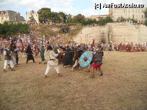 [P07] Lupte intre barbari si romani » foto by pepsi70ro
 - 
<span class="allrVoted glyphicon glyphicon-heart hidden" id="av354707"></span>
<a class="m-l-10 hidden" id="sv354707" onclick="voting_Foto_DelVot(,354707,18447)" role="button">șterge vot <span class="glyphicon glyphicon-remove"></span></a>
<a id="v9354707" class=" c-red"  onclick="voting_Foto_SetVot(354707)" role="button"><span class="glyphicon glyphicon-heart-empty"></span> <b>LIKE</b> = Votează poza</a> <img class="hidden"  id="f354707W9" src="/imagini/loader.gif" border="0" /><span class="AjErrMes hidden" id="e354707ErM"></span>