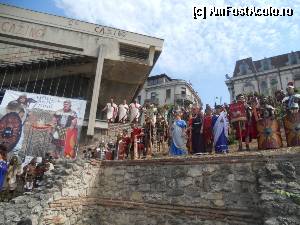 [P09] Festivitatea de stingere a flacarii, cu participarea tuturor reenactorilor » foto by pepsi70ro
 - 
<span class="allrVoted glyphicon glyphicon-heart hidden" id="av354709"></span>
<a class="m-l-10 hidden" id="sv354709" onclick="voting_Foto_DelVot(,354709,18447)" role="button">șterge vot <span class="glyphicon glyphicon-remove"></span></a>
<a id="v9354709" class=" c-red"  onclick="voting_Foto_SetVot(354709)" role="button"><span class="glyphicon glyphicon-heart-empty"></span> <b>LIKE</b> = Votează poza</a> <img class="hidden"  id="f354709W9" src="/imagini/loader.gif" border="0" /><span class="AjErrMes hidden" id="e354709ErM"></span>