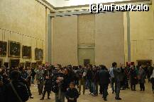 [P14] Sala Mona Lisa cu ea in centru » foto by tempesta55
 - 
<span class="allrVoted glyphicon glyphicon-heart hidden" id="av282923"></span>
<a class="m-l-10 hidden" id="sv282923" onclick="voting_Foto_DelVot(,282923,18451)" role="button">șterge vot <span class="glyphicon glyphicon-remove"></span></a>
<a id="v9282923" class=" c-red"  onclick="voting_Foto_SetVot(282923)" role="button"><span class="glyphicon glyphicon-heart-empty"></span> <b>LIKE</b> = Votează poza</a> <img class="hidden"  id="f282923W9" src="/imagini/loader.gif" border="0" /><span class="AjErrMes hidden" id="e282923ErM"></span>