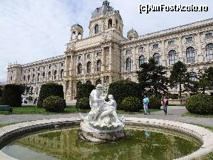 [P01] Muzeul de Istorie Naturala din Viena » foto by claudiu 71
 - 
<span class="allrVoted glyphicon glyphicon-heart hidden" id="av619470"></span>
<a class="m-l-10 hidden" id="sv619470" onclick="voting_Foto_DelVot(,619470,18455)" role="button">șterge vot <span class="glyphicon glyphicon-remove"></span></a>
<a id="v9619470" class=" c-red"  onclick="voting_Foto_SetVot(619470)" role="button"><span class="glyphicon glyphicon-heart-empty"></span> <b>LIKE</b> = Votează poza</a> <img class="hidden"  id="f619470W9" src="/imagini/loader.gif" border="0" /><span class="AjErrMes hidden" id="e619470ErM"></span>