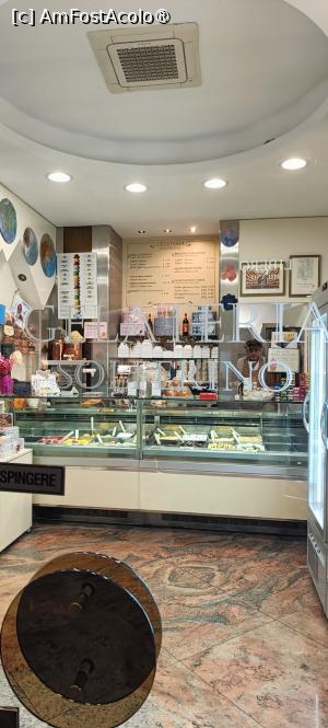[P19] Gelateria Solferino. » foto by tata123 🔱
 - 
<span class="allrVoted glyphicon glyphicon-heart hidden" id="av1420555"></span>
<a class="m-l-10 hidden" id="sv1420555" onclick="voting_Foto_DelVot(,1420555,18462)" role="button">șterge vot <span class="glyphicon glyphicon-remove"></span></a>
<a id="v91420555" class=" c-red"  onclick="voting_Foto_SetVot(1420555)" role="button"><span class="glyphicon glyphicon-heart-empty"></span> <b>LIKE</b> = Votează poza</a> <img class="hidden"  id="f1420555W9" src="/imagini/loader.gif" border="0" /><span class="AjErrMes hidden" id="e1420555ErM"></span>