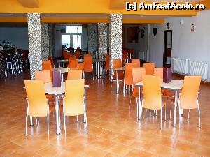 [P03] O parte din sala restaurantului » foto by Claudiu U.
 - 
<span class="allrVoted glyphicon glyphicon-heart hidden" id="av621189"></span>
<a class="m-l-10 hidden" id="sv621189" onclick="voting_Foto_DelVot(,621189,18494)" role="button">șterge vot <span class="glyphicon glyphicon-remove"></span></a>
<a id="v9621189" class=" c-red"  onclick="voting_Foto_SetVot(621189)" role="button"><span class="glyphicon glyphicon-heart-empty"></span> <b>LIKE</b> = Votează poza</a> <img class="hidden"  id="f621189W9" src="/imagini/loader.gif" border="0" /><span class="AjErrMes hidden" id="e621189ErM"></span>