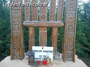 [P70] Cimitirul mănăstirii Comana » foto by Michi
 - 
<span class="allrVoted glyphicon glyphicon-heart hidden" id="av1385749"></span>
<a class="m-l-10 hidden" id="sv1385749" onclick="voting_Foto_DelVot(,1385749,18496)" role="button">șterge vot <span class="glyphicon glyphicon-remove"></span></a>
<a id="v91385749" class=" c-red"  onclick="voting_Foto_SetVot(1385749)" role="button"><span class="glyphicon glyphicon-heart-empty"></span> <b>LIKE</b> = Votează poza</a> <img class="hidden"  id="f1385749W9" src="/imagini/loader.gif" border="0" /><span class="AjErrMes hidden" id="e1385749ErM"></span>