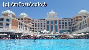 [P08] hotelul văzut din curtea interioară » foto by geosler
 - 
<span class="allrVoted glyphicon glyphicon-heart hidden" id="av797002"></span>
<a class="m-l-10 hidden" id="sv797002" onclick="voting_Foto_DelVot(,797002,18500)" role="button">șterge vot <span class="glyphicon glyphicon-remove"></span></a>
<a id="v9797002" class=" c-red"  onclick="voting_Foto_SetVot(797002)" role="button"><span class="glyphicon glyphicon-heart-empty"></span> <b>LIKE</b> = Votează poza</a> <img class="hidden"  id="f797002W9" src="/imagini/loader.gif" border="0" /><span class="AjErrMes hidden" id="e797002ErM"></span>