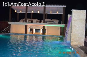 [P16] Piscina noaptea » foto by fregata
 - 
<span class="allrVoted glyphicon glyphicon-heart hidden" id="av1187601"></span>
<a class="m-l-10 hidden" id="sv1187601" onclick="voting_Foto_DelVot(,1187601,18505)" role="button">șterge vot <span class="glyphicon glyphicon-remove"></span></a>
<a id="v91187601" class=" c-red"  onclick="voting_Foto_SetVot(1187601)" role="button"><span class="glyphicon glyphicon-heart-empty"></span> <b>LIKE</b> = Votează poza</a> <img class="hidden"  id="f1187601W9" src="/imagini/loader.gif" border="0" /><span class="AjErrMes hidden" id="e1187601ErM"></span>