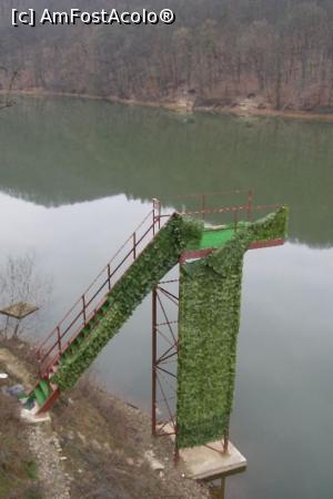 [P21] Trambulina spre adâncuri.  » foto by Zoazore
 - 
<span class="allrVoted glyphicon glyphicon-heart hidden" id="av723626"></span>
<a class="m-l-10 hidden" id="sv723626" onclick="voting_Foto_DelVot(,723626,18505)" role="button">șterge vot <span class="glyphicon glyphicon-remove"></span></a>
<a id="v9723626" class=" c-red"  onclick="voting_Foto_SetVot(723626)" role="button"><span class="glyphicon glyphicon-heart-empty"></span> <b>LIKE</b> = Votează poza</a> <img class="hidden"  id="f723626W9" src="/imagini/loader.gif" border="0" /><span class="AjErrMes hidden" id="e723626ErM"></span>