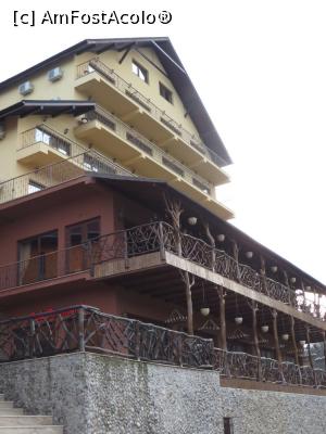 [P02] Hotelul Diamond, Cinciș - cele două terase suprapuse ale restaurantului și pub-ului.  » foto by tata123 🔱
 - 
<span class="allrVoted glyphicon glyphicon-heart hidden" id="av723775"></span>
<a class="m-l-10 hidden" id="sv723775" onclick="voting_Foto_DelVot(,723775,18505)" role="button">șterge vot <span class="glyphicon glyphicon-remove"></span></a>
<a id="v9723775" class=" c-red"  onclick="voting_Foto_SetVot(723775)" role="button"><span class="glyphicon glyphicon-heart-empty"></span> <b>LIKE</b> = Votează poza</a> <img class="hidden"  id="f723775W9" src="/imagini/loader.gif" border="0" /><span class="AjErrMes hidden" id="e723775ErM"></span>