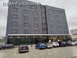[P01] West City Hotel [Florești] - văzut din parcare » foto by creivean
 - 
<span class="allrVoted glyphicon glyphicon-heart hidden" id="av1309179"></span>
<a class="m-l-10 hidden" id="sv1309179" onclick="voting_Foto_DelVot(,1309179,18506)" role="button">șterge vot <span class="glyphicon glyphicon-remove"></span></a>
<a id="v91309179" class=" c-red"  onclick="voting_Foto_SetVot(1309179)" role="button"><span class="glyphicon glyphicon-heart-empty"></span> <b>LIKE</b> = Votează poza</a> <img class="hidden"  id="f1309179W9" src="/imagini/loader.gif" border="0" /><span class="AjErrMes hidden" id="e1309179ErM"></span>