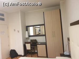 [P09] prin camera de hotel » foto by robert
 - 
<span class="allrVoted glyphicon glyphicon-heart hidden" id="av1058540"></span>
<a class="m-l-10 hidden" id="sv1058540" onclick="voting_Foto_DelVot(,1058540,18526)" role="button">șterge vot <span class="glyphicon glyphicon-remove"></span></a>
<a id="v91058540" class=" c-red"  onclick="voting_Foto_SetVot(1058540)" role="button"><span class="glyphicon glyphicon-heart-empty"></span> <b>LIKE</b> = Votează poza</a> <img class="hidden"  id="f1058540W9" src="/imagini/loader.gif" border="0" /><span class="AjErrMes hidden" id="e1058540ErM"></span>