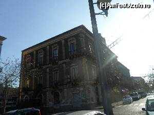 [P14] cladirea hotelului vazuta din fata bisericii romanesti » foto by amero
 - 
<span class="allrVoted glyphicon glyphicon-heart hidden" id="av622597"></span>
<a class="m-l-10 hidden" id="sv622597" onclick="voting_Foto_DelVot(,622597,18538)" role="button">șterge vot <span class="glyphicon glyphicon-remove"></span></a>
<a id="v9622597" class=" c-red"  onclick="voting_Foto_SetVot(622597)" role="button"><span class="glyphicon glyphicon-heart-empty"></span> <b>LIKE</b> = Votează poza</a> <img class="hidden"  id="f622597W9" src="/imagini/loader.gif" border="0" /><span class="AjErrMes hidden" id="e622597ErM"></span>