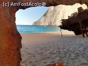 [P42] Sand & water&cliffs » foto by Madelayne13
 - 
<span class="allrVoted glyphicon glyphicon-heart hidden" id="av1177533"></span>
<a class="m-l-10 hidden" id="sv1177533" onclick="voting_Foto_DelVot(,1177533,18547)" role="button">șterge vot <span class="glyphicon glyphicon-remove"></span></a>
<a id="v91177533" class=" c-red"  onclick="voting_Foto_SetVot(1177533)" role="button"><span class="glyphicon glyphicon-heart-empty"></span> <b>LIKE</b> = Votează poza</a> <img class="hidden"  id="f1177533W9" src="/imagini/loader.gif" border="0" /><span class="AjErrMes hidden" id="e1177533ErM"></span>