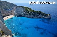 [P18] Navagio vazut de pe stanci » foto by Muffin2009*
 - 
<span class="allrVoted glyphicon glyphicon-heart hidden" id="av407090"></span>
<a class="m-l-10 hidden" id="sv407090" onclick="voting_Foto_DelVot(,407090,18547)" role="button">șterge vot <span class="glyphicon glyphicon-remove"></span></a>
<a id="v9407090" class=" c-red"  onclick="voting_Foto_SetVot(407090)" role="button"><span class="glyphicon glyphicon-heart-empty"></span> <b>LIKE</b> = Votează poza</a> <img class="hidden"  id="f407090W9" src="/imagini/loader.gif" border="0" /><span class="AjErrMes hidden" id="e407090ErM"></span>