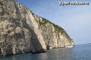 [P16] ambarcatiunile ancorate asteapta turistii sa exploreze plaja » foto by nosferatoo
 - 
<span class="allrVoted glyphicon glyphicon-heart hidden" id="av563912"></span>
<a class="m-l-10 hidden" id="sv563912" onclick="voting_Foto_DelVot(,563912,18547)" role="button">șterge vot <span class="glyphicon glyphicon-remove"></span></a>
<a id="v9563912" class=" c-red"  onclick="voting_Foto_SetVot(563912)" role="button"><span class="glyphicon glyphicon-heart-empty"></span> <b>LIKE</b> = Votează poza</a> <img class="hidden"  id="f563912W9" src="/imagini/loader.gif" border="0" /><span class="AjErrMes hidden" id="e563912ErM"></span>