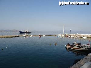 [P54] Loutraki, vedere spre Istmul Corinth la prima oră a dimineții » foto by mariana.olaru
 - 
<span class="allrVoted glyphicon glyphicon-heart hidden" id="av624425"></span>
<a class="m-l-10 hidden" id="sv624425" onclick="voting_Foto_DelVot(,624425,18552)" role="button">șterge vot <span class="glyphicon glyphicon-remove"></span></a>
<a id="v9624425" class=" c-red"  onclick="voting_Foto_SetVot(624425)" role="button"><span class="glyphicon glyphicon-heart-empty"></span> <b>LIKE</b> = Votează poza</a> <img class="hidden"  id="f624425W9" src="/imagini/loader.gif" border="0" /><span class="AjErrMes hidden" id="e624425ErM"></span>