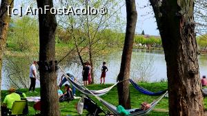 [P21] Oameni la relaxare » foto by k-lator
 - 
<span class="allrVoted glyphicon glyphicon-heart hidden" id="av1422016"></span>
<a class="m-l-10 hidden" id="sv1422016" onclick="voting_Foto_DelVot(,1422016,18559)" role="button">șterge vot <span class="glyphicon glyphicon-remove"></span></a>
<a id="v91422016" class=" c-red"  onclick="voting_Foto_SetVot(1422016)" role="button"><span class="glyphicon glyphicon-heart-empty"></span> <b>LIKE</b> = Votează poza</a> <img class="hidden"  id="f1422016W9" src="/imagini/loader.gif" border="0" /><span class="AjErrMes hidden" id="e1422016ErM"></span>
