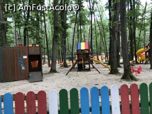 [P22] locul de joaca pentru copii mici - acum inchis » foto by Dan&Ema
 - 
<span class="allrVoted glyphicon glyphicon-heart hidden" id="av1165199"></span>
<a class="m-l-10 hidden" id="sv1165199" onclick="voting_Foto_DelVot(,1165199,18561)" role="button">șterge vot <span class="glyphicon glyphicon-remove"></span></a>
<a id="v91165199" class=" c-red"  onclick="voting_Foto_SetVot(1165199)" role="button"><span class="glyphicon glyphicon-heart-empty"></span> <b>LIKE</b> = Votează poza</a> <img class="hidden"  id="f1165199W9" src="/imagini/loader.gif" border="0" /><span class="AjErrMes hidden" id="e1165199ErM"></span>
