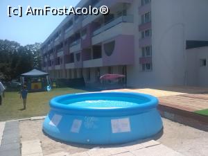 [P08] Piscina ptr copii, in dreapta o mica scena, iar la parter gradinitza » foto by nightwish
 - 
<span class="allrVoted glyphicon glyphicon-heart hidden" id="av765744"></span>
<a class="m-l-10 hidden" id="sv765744" onclick="voting_Foto_DelVot(,765744,18598)" role="button">șterge vot <span class="glyphicon glyphicon-remove"></span></a>
<a id="v9765744" class=" c-red"  onclick="voting_Foto_SetVot(765744)" role="button"><span class="glyphicon glyphicon-heart-empty"></span> <b>LIKE</b> = Votează poza</a> <img class="hidden"  id="f765744W9" src="/imagini/loader.gif" border="0" /><span class="AjErrMes hidden" id="e765744ErM"></span>