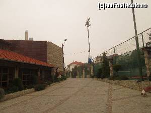 [P05] Hotelul Centar Balasevic Belgrad-In partea dreapta sunt terenurile de tenis.  » foto by Floria
 - 
<span class="allrVoted glyphicon glyphicon-heart hidden" id="av627839"></span>
<a class="m-l-10 hidden" id="sv627839" onclick="voting_Foto_DelVot(,627839,18602)" role="button">șterge vot <span class="glyphicon glyphicon-remove"></span></a>
<a id="v9627839" class=" c-red"  onclick="voting_Foto_SetVot(627839)" role="button"><span class="glyphicon glyphicon-heart-empty"></span> <b>LIKE</b> = Votează poza</a> <img class="hidden"  id="f627839W9" src="/imagini/loader.gif" border="0" /><span class="AjErrMes hidden" id="e627839ErM"></span>