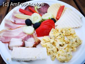 [P16] Exemplu de mic dejun » foto by crismis
 - 
<span class="allrVoted glyphicon glyphicon-heart hidden" id="av1166718"></span>
<a class="m-l-10 hidden" id="sv1166718" onclick="voting_Foto_DelVot(,1166718,18623)" role="button">șterge vot <span class="glyphicon glyphicon-remove"></span></a>
<a id="v91166718" class=" c-red"  onclick="voting_Foto_SetVot(1166718)" role="button"><span class="glyphicon glyphicon-heart-empty"></span> <b>LIKE</b> = Votează poza</a> <img class="hidden"  id="f1166718W9" src="/imagini/loader.gif" border="0" /><span class="AjErrMes hidden" id="e1166718ErM"></span>