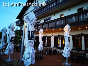 [P03] Terasa pensiunii la ceas de seară » foto by crismis
 - 
<span class="allrVoted glyphicon glyphicon-heart hidden" id="av1166705"></span>
<a class="m-l-10 hidden" id="sv1166705" onclick="voting_Foto_DelVot(,1166705,18623)" role="button">șterge vot <span class="glyphicon glyphicon-remove"></span></a>
<a id="v91166705" class=" c-red"  onclick="voting_Foto_SetVot(1166705)" role="button"><span class="glyphicon glyphicon-heart-empty"></span> <b>LIKE</b> = Votează poza</a> <img class="hidden"  id="f1166705W9" src="/imagini/loader.gif" border="0" /><span class="AjErrMes hidden" id="e1166705ErM"></span>