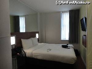 [P01] Tune Paddington Hotel Londra -Camera la etaj 3- nici foarte mica, dar nici mare: 3 jumate pe 3 jumate » foto by turist_calatorescu*
 - 
<span class="allrVoted glyphicon glyphicon-heart hidden" id="av629963"></span>
<a class="m-l-10 hidden" id="sv629963" onclick="voting_Foto_DelVot(,629963,18631)" role="button">șterge vot <span class="glyphicon glyphicon-remove"></span></a>
<a id="v9629963" class=" c-red"  onclick="voting_Foto_SetVot(629963)" role="button"><span class="glyphicon glyphicon-heart-empty"></span> <b>LIKE</b> = Votează poza</a> <img class="hidden"  id="f629963W9" src="/imagini/loader.gif" border="0" /><span class="AjErrMes hidden" id="e629963ErM"></span>