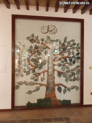 [P20] Al Ain, Muzeul Palatul Şeicului Zayed, Arborele genealogic al familiei Al Nahyan » foto by mprofeanu
 - 
<span class="allrVoted glyphicon glyphicon-heart hidden" id="av630791"></span>
<a class="m-l-10 hidden" id="sv630791" onclick="voting_Foto_DelVot(,630791,18644)" role="button">șterge vot <span class="glyphicon glyphicon-remove"></span></a>
<a id="v9630791" class=" c-red"  onclick="voting_Foto_SetVot(630791)" role="button"><span class="glyphicon glyphicon-heart-empty"></span> <b>LIKE</b> = Votează poza</a> <img class="hidden"  id="f630791W9" src="/imagini/loader.gif" border="0" /><span class="AjErrMes hidden" id="e630791ErM"></span>