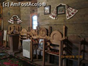 [P38] Locuri din biserica.  » foto by Soso42
 - 
<span class="allrVoted glyphicon glyphicon-heart hidden" id="av844996"></span>
<a class="m-l-10 hidden" id="sv844996" onclick="voting_Foto_DelVot(,844996,18664)" role="button">șterge vot <span class="glyphicon glyphicon-remove"></span></a>
<a id="v9844996" class=" c-red"  onclick="voting_Foto_SetVot(844996)" role="button"><span class="glyphicon glyphicon-heart-empty"></span> <b>LIKE</b> = Votează poza</a> <img class="hidden"  id="f844996W9" src="/imagini/loader.gif" border="0" /><span class="AjErrMes hidden" id="e844996ErM"></span>