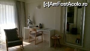 [P01] livingul, era dotat cu fierbator, cani, lingurita, ceai si cafea instant, baie proprie, climă si tv » foto by alexandrac
 - 
<span class="allrVoted glyphicon glyphicon-heart hidden" id="av683282"></span>
<a class="m-l-10 hidden" id="sv683282" onclick="voting_Foto_DelVot(,683282,18693)" role="button">șterge vot <span class="glyphicon glyphicon-remove"></span></a>
<a id="v9683282" class=" c-red"  onclick="voting_Foto_SetVot(683282)" role="button"><span class="glyphicon glyphicon-heart-empty"></span> <b>LIKE</b> = Votează poza</a> <img class="hidden"  id="f683282W9" src="/imagini/loader.gif" border="0" /><span class="AjErrMes hidden" id="e683282ErM"></span>