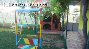 [P10] Casa Nelu Pescaru-grătarul și leagănele » foto by costy69*
 - 
<span class="allrVoted glyphicon glyphicon-heart hidden" id="av794308"></span>
<a class="m-l-10 hidden" id="sv794308" onclick="voting_Foto_DelVot(,794308,18715)" role="button">șterge vot <span class="glyphicon glyphicon-remove"></span></a>
<a id="v9794308" class=" c-red"  onclick="voting_Foto_SetVot(794308)" role="button"><span class="glyphicon glyphicon-heart-empty"></span> <b>LIKE</b> = Votează poza</a> <img class="hidden"  id="f794308W9" src="/imagini/loader.gif" border="0" /><span class="AjErrMes hidden" id="e794308ErM"></span>