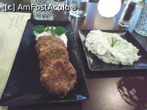 [P19] Koupes Restaurant: chifteluțe de dovlecei și tzatziki.  » foto by Carmen Ion
 - 
<span class="allrVoted glyphicon glyphicon-heart hidden" id="av1146369"></span>
<a class="m-l-10 hidden" id="sv1146369" onclick="voting_Foto_DelVot(,1146369,18732)" role="button">șterge vot <span class="glyphicon glyphicon-remove"></span></a>
<a id="v91146369" class=" c-red"  onclick="voting_Foto_SetVot(1146369)" role="button"><span class="glyphicon glyphicon-heart-empty"></span> <b>LIKE</b> = Votează poza</a> <img class="hidden"  id="f1146369W9" src="/imagini/loader.gif" border="0" /><span class="AjErrMes hidden" id="e1146369ErM"></span>